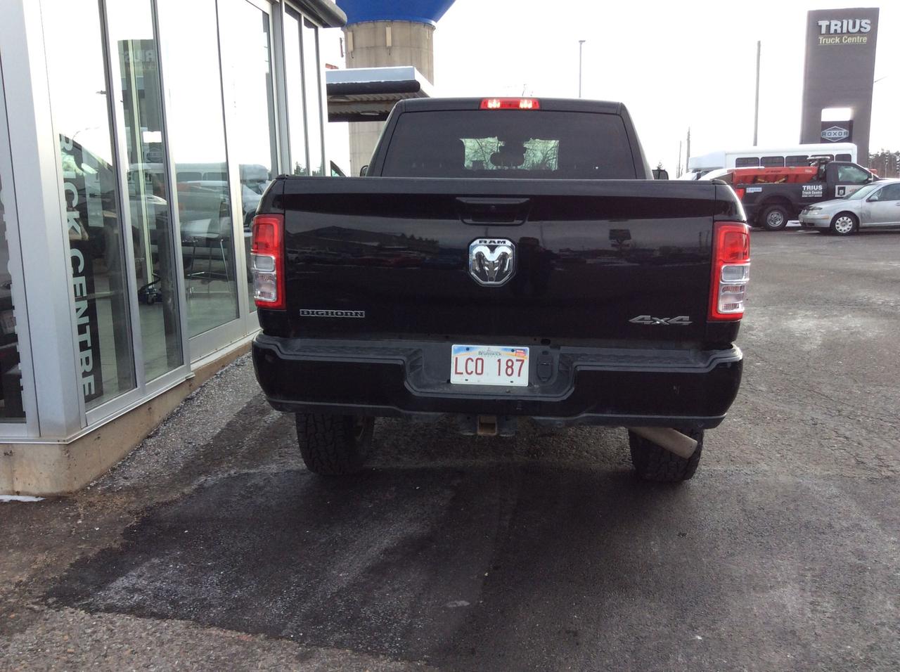 2021 RAM 2500 Big Horn Photo4