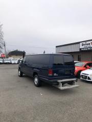 2010 Ford Econoline E-350 Super Duty Ext - Photo #3