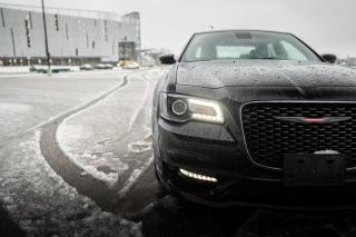 2022 Chrysler 300 300S | NO ACCIDENTS | CLEAN CARFAX - Photo #4