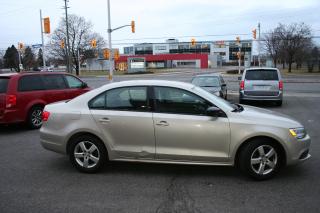 2012 Volkswagen Jetta  - Photo #3