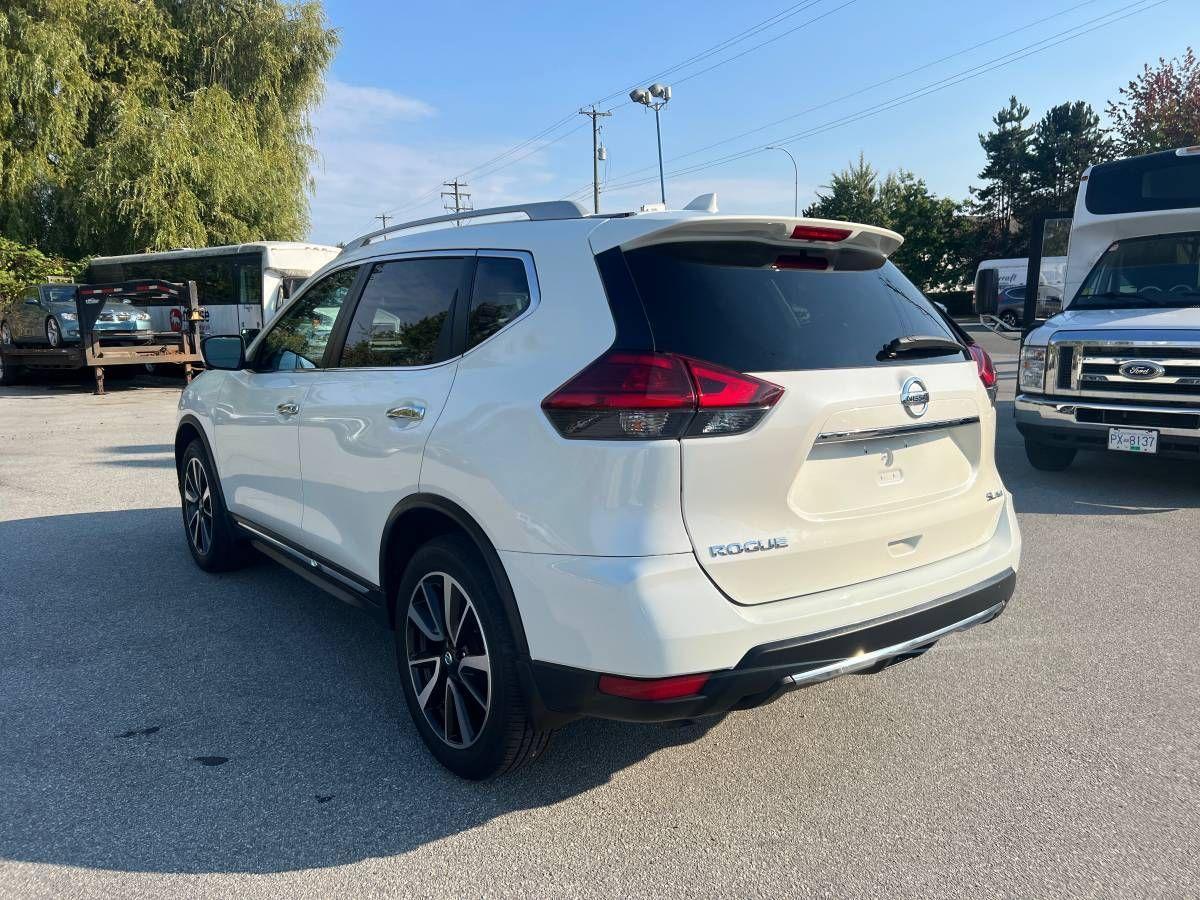 2017 Nissan Rogue SL - Photo #6