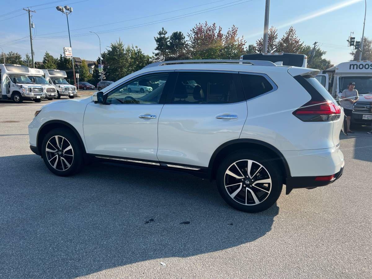 2017 Nissan Rogue SL - Photo #7