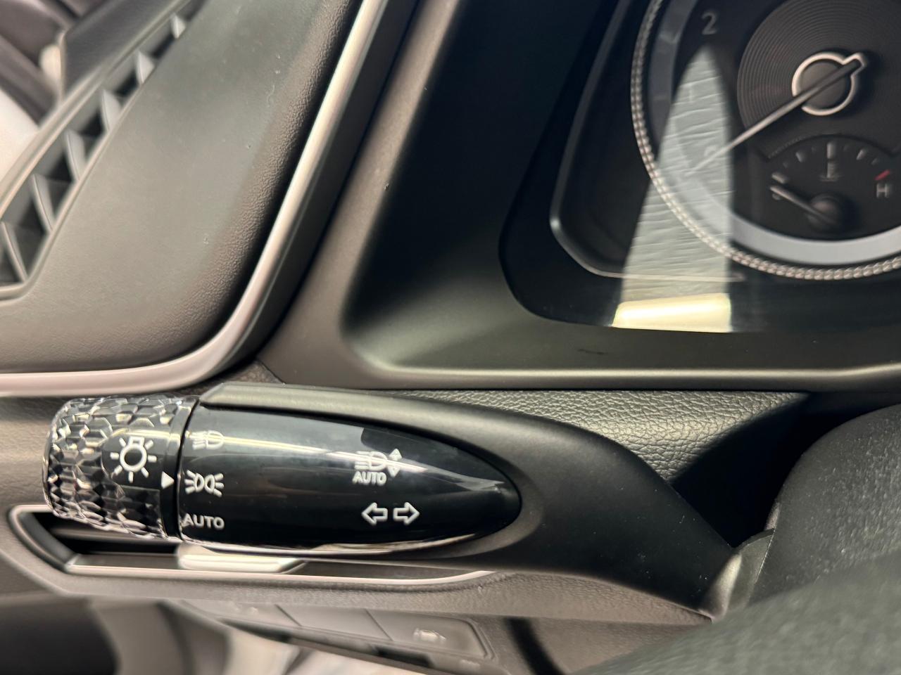 2021 Hyundai Sonata Preferred+Adaptive Cruise+Blind Spot+CLEAN CARFAX Photo49