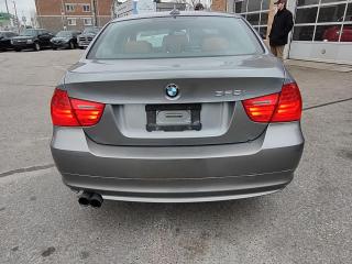 2011 BMW 3 Series MUST SEE-AWD-SUPER CLEAN - Photo #11