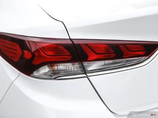 2018 Hyundai Sonata GL - Photo #12