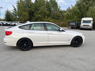 2016 BMW 3 Series 5dr 328i xDrive Gran Turismo AWD - Photo #10