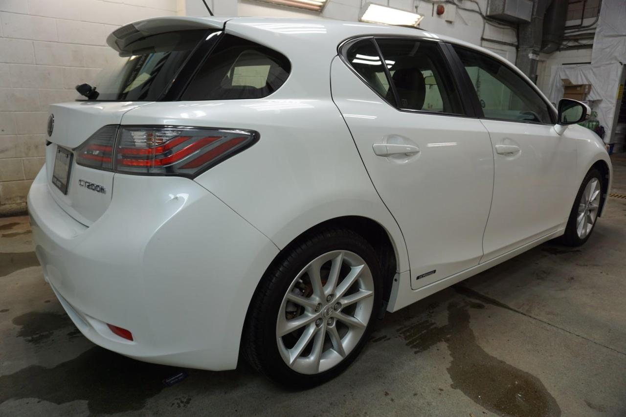 2012 Lexus CT 200h HYBRID CERTIFIED BLUETOOTH HEATED SEATS LEATHER SUNROOF CRUISE ALLOYS - Photo #7