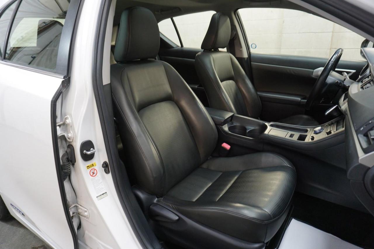 2012 Lexus CT 200h HYBRID CERTIFIED BLUETOOTH HEATED SEATS LEATHER SUNROOF CRUISE ALLOYS - Photo #18