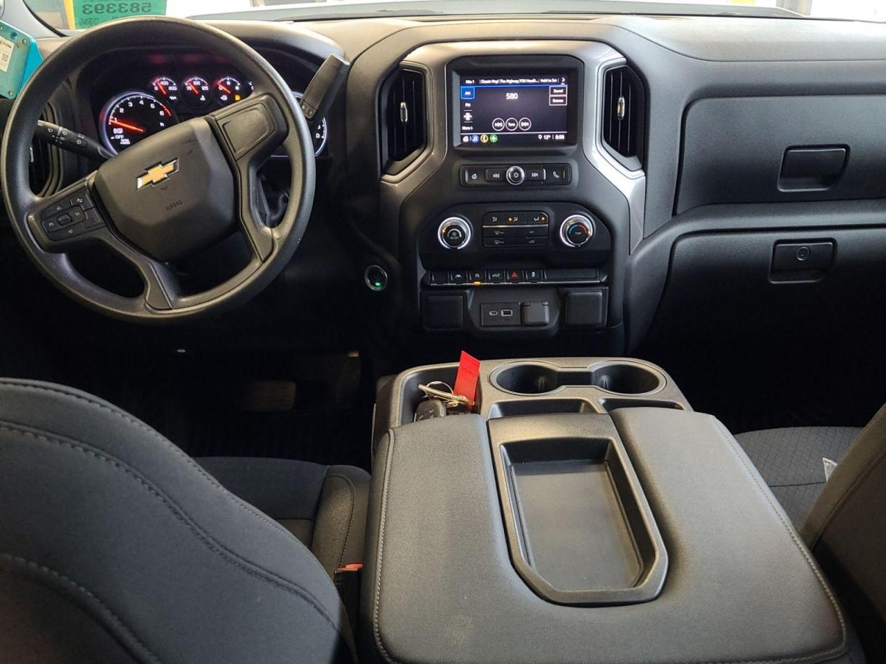 2022 Chevrolet Silverado 1500 1500 CUSTOM CREW CAB SHORT BED 4x4 - Photo #5