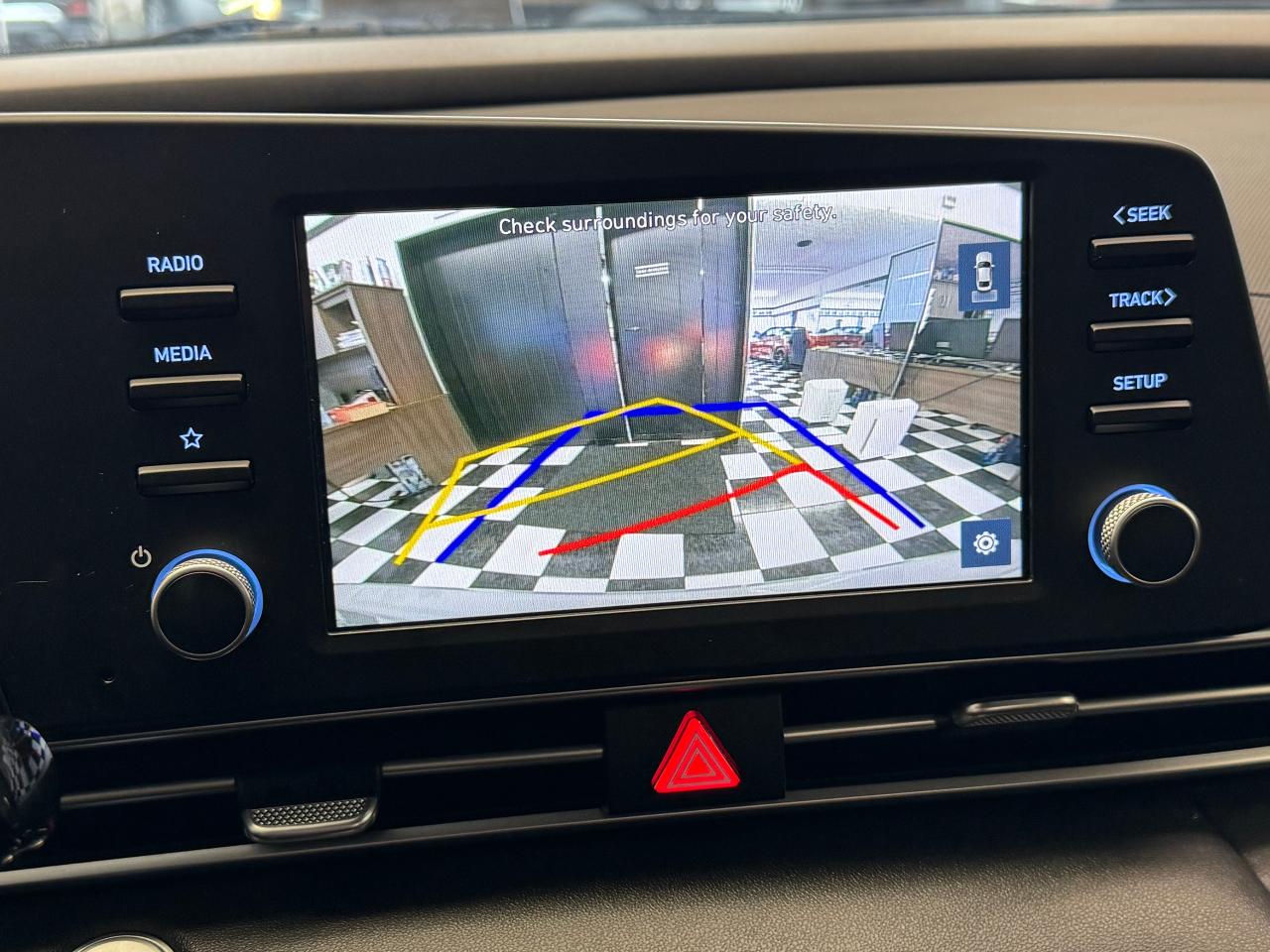 2021 Hyundai Elantra Preferred+Lane Keep+Remote Start+CLEAN CARFAX - Photo #11