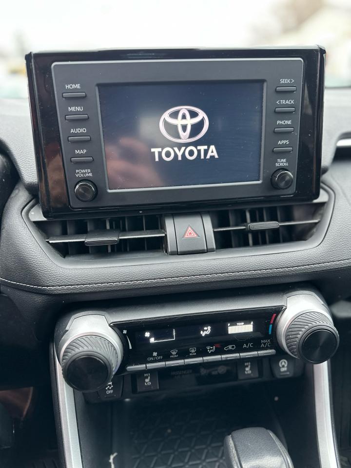 2021 Toyota RAV4 LE - Photo #15