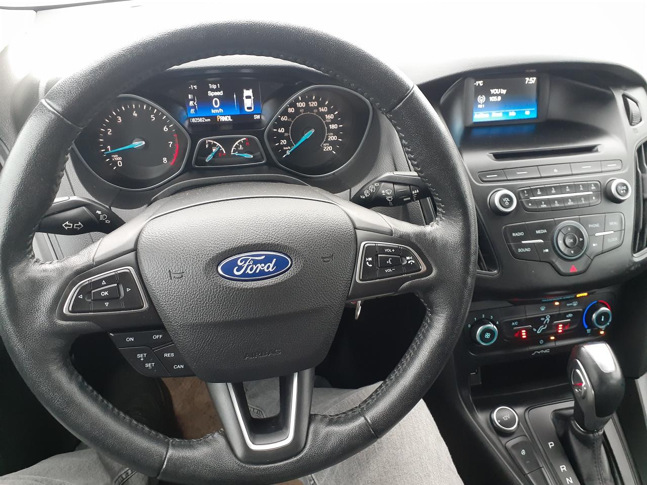 2016 Ford Focus SE, Hatchback, Htd Steering & Seats, BU Cam, Alloy - Photo #11