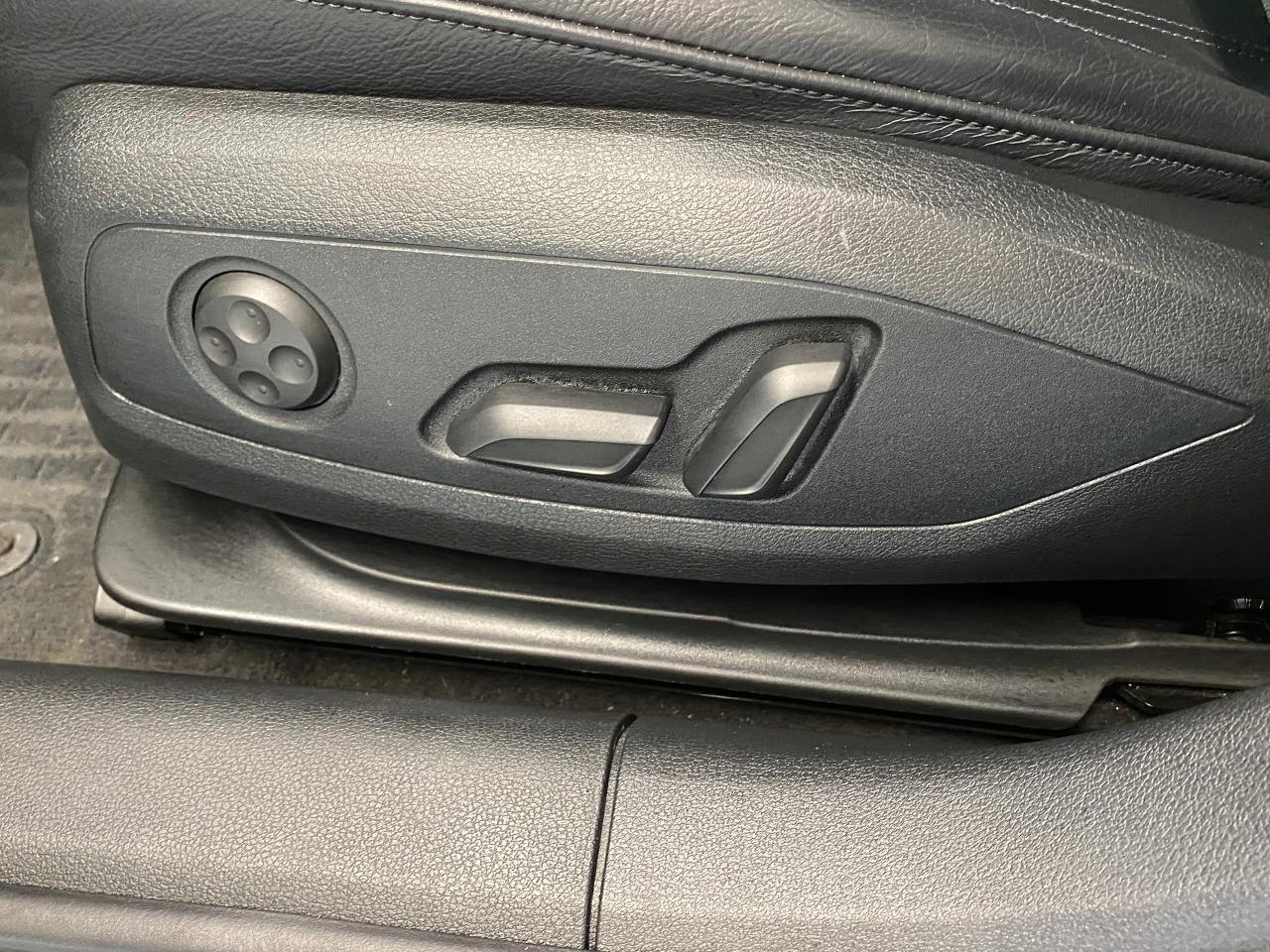 2017 Audi A4 Quattro+Sunroof+RearSensors+ApplePlay+CLEAN CARFAX - Photo #42