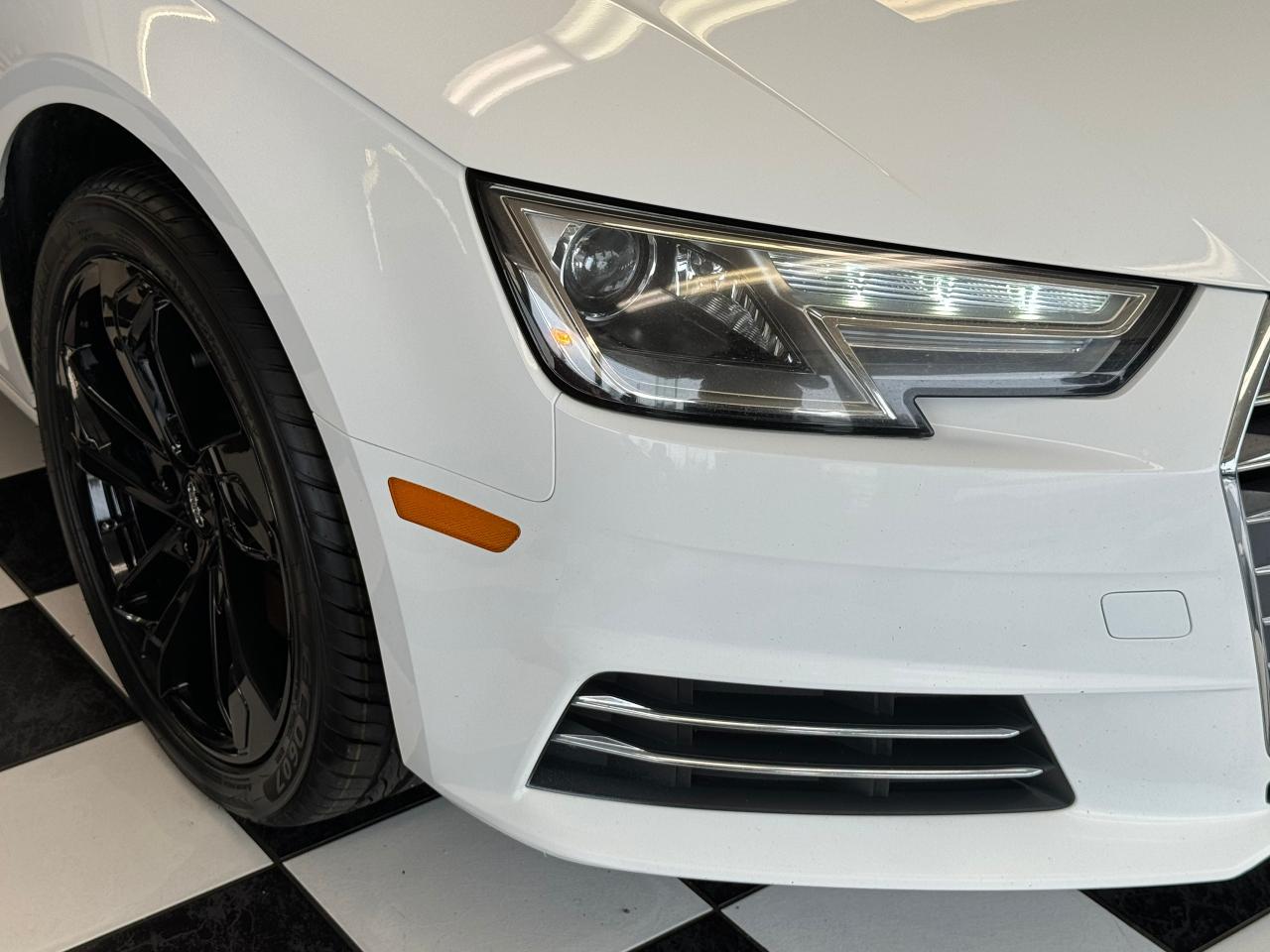 2017 Audi A4 Quattro+Sunroof+RearSensors+ApplePlay+CLEAN CARFAX - Photo #36