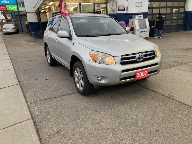 2007 Toyota RAV4 LIMITED  - Photo #2