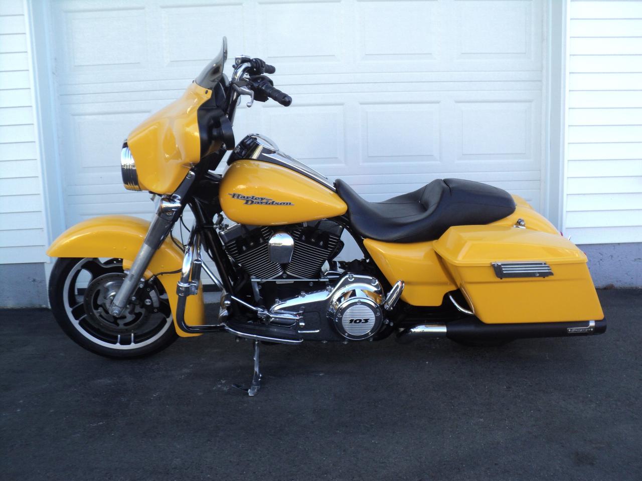 2013 Harley-Davidson Street Glide Financing Available - Photo #2