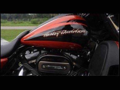 2017 Harley Davidson Street Glide CVO Financing Available - Photo #4