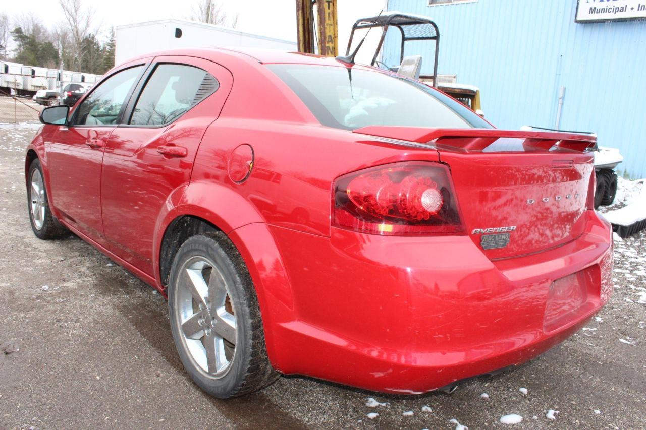 2011 Dodge Avenger 4DR SDN Photo3