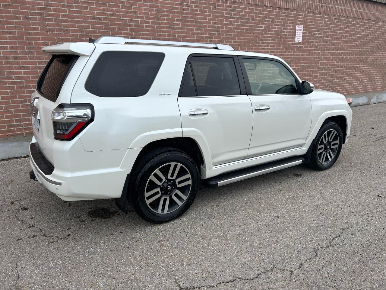 2014 Toyota 4Runner LIMITED, NO ACCIDENTS, CERTIFIED - Photo #6