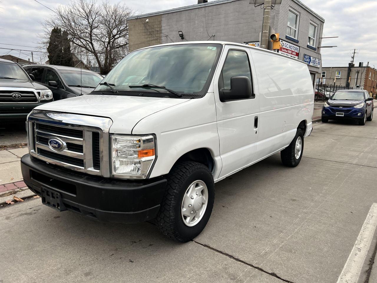 2014 Ford Econoline E-250 Commercial - Photo #3