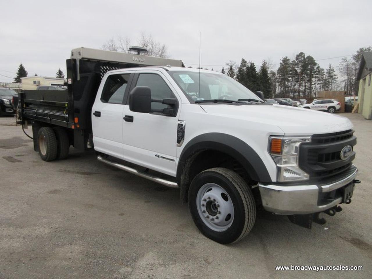 2020 Ford F-550 WORK READY XL-MODEL 6 PASSENGER 6.7L - POWER STROKE DIESEL.. 4X4.. CREW-CAB.. VOTH-HYDRAULIC-DUMP-BOX.. TRAILER BRAKE.. KEYLESS ENTRY.. Photo