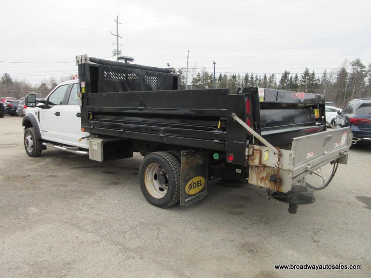 2020 Ford F-550 WORK READY XL-MODEL 6 PASSENGER 6.7L - POWER STROKE DIESEL.. 4X4.. CREW-CAB.. VOTH-HYDRAULIC-DUMP-BOX.. TRAILER BRAKE.. KEYLESS ENTRY.. Photo