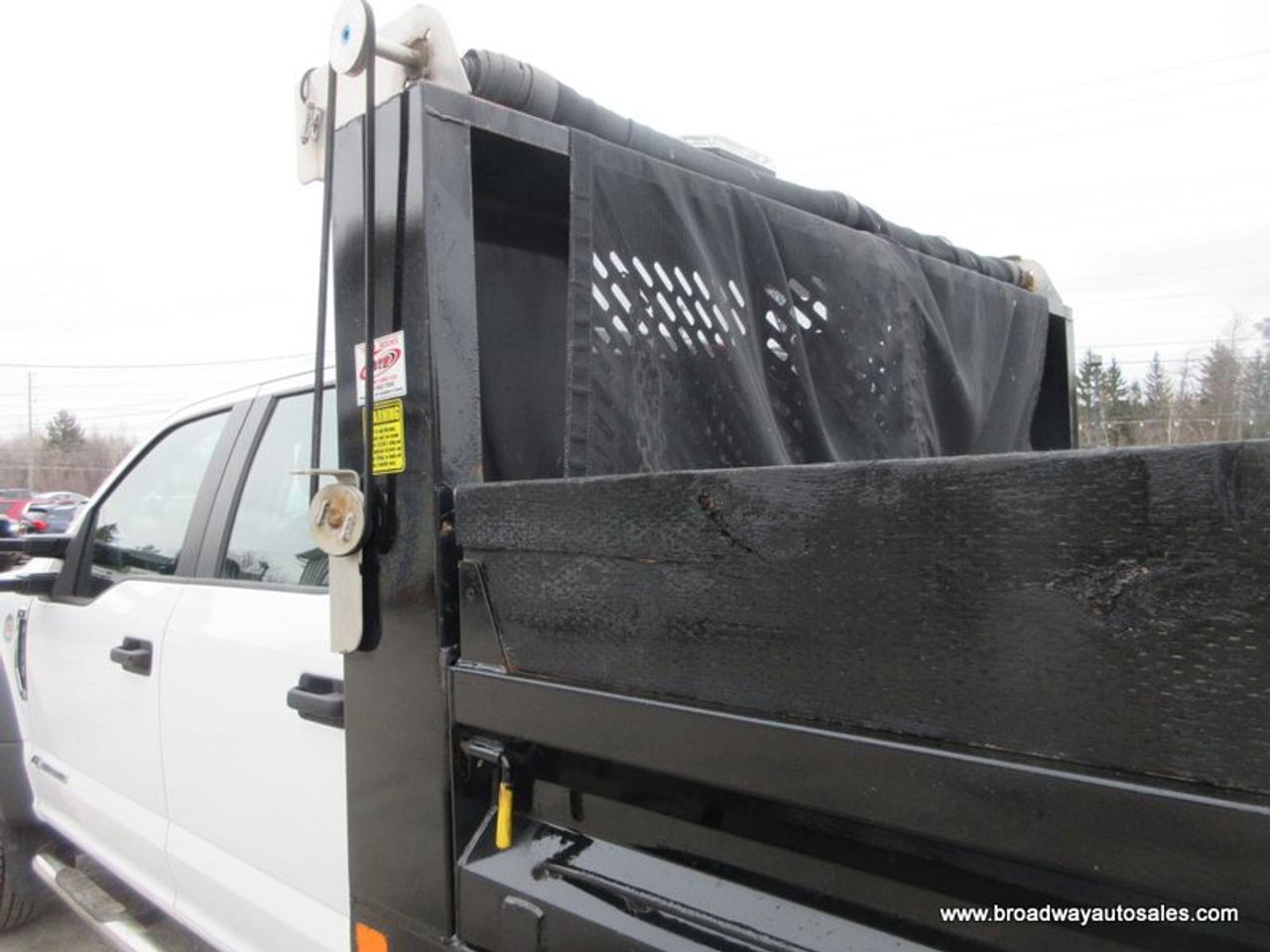 2020 Ford F-550 WORK READY XL-MODEL 6 PASSENGER 6.7L - POWER STROKE DIESEL.. 4X4.. CREW-CAB.. VOTH-HYDRAULIC-DUMP-BOX.. TRAILER BRAKE.. KEYLESS ENTRY.. Photo