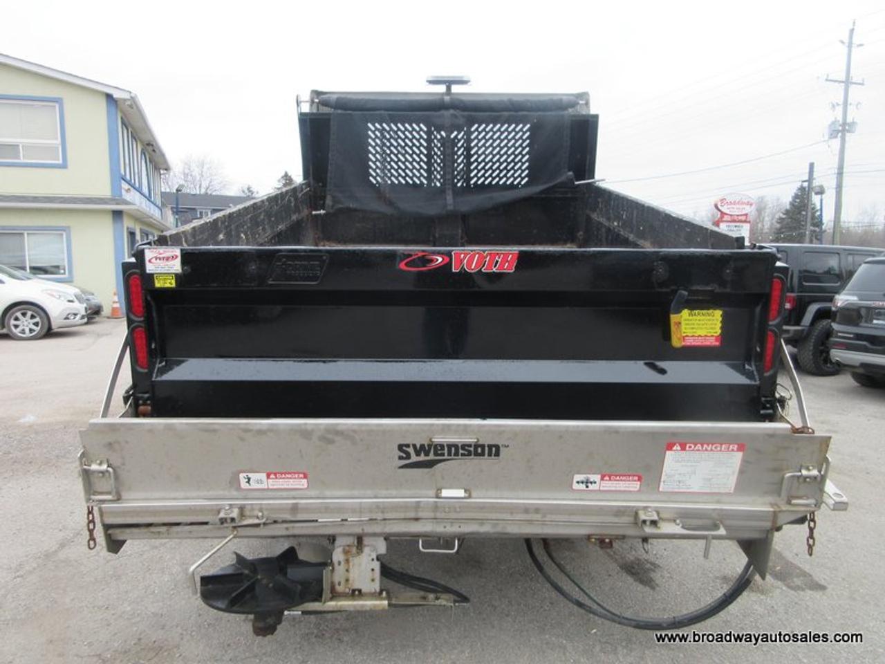 2020 Ford F-550 WORK READY XL-MODEL 6 PASSENGER 6.7L - POWER STROKE DIESEL.. 4X4.. CREW-CAB.. VOTH-HYDRAULIC-DUMP-BOX.. TRAILER BRAKE.. KEYLESS ENTRY.. Photo
