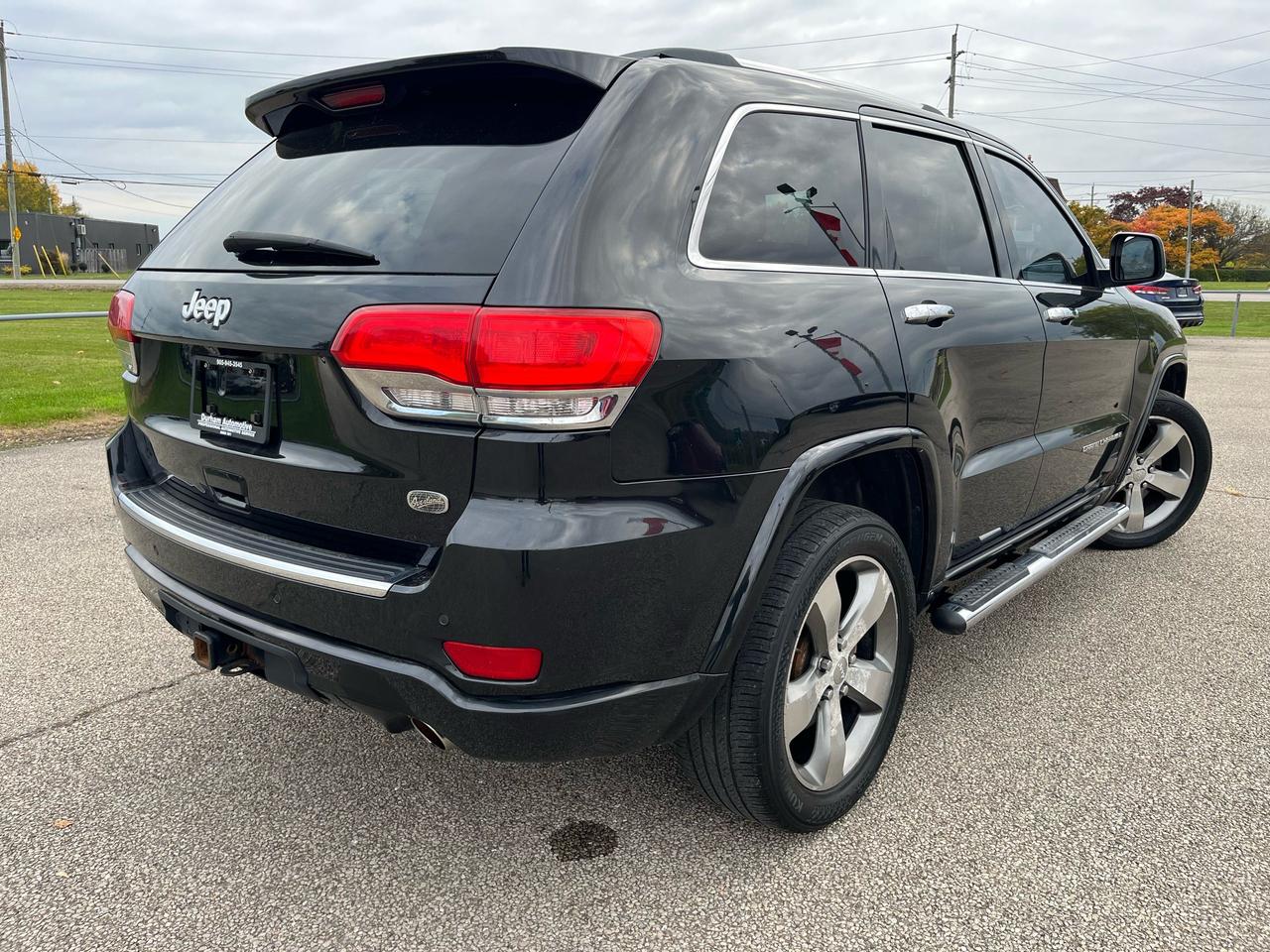 2014 Jeep Grand Cherokee Overland Photo