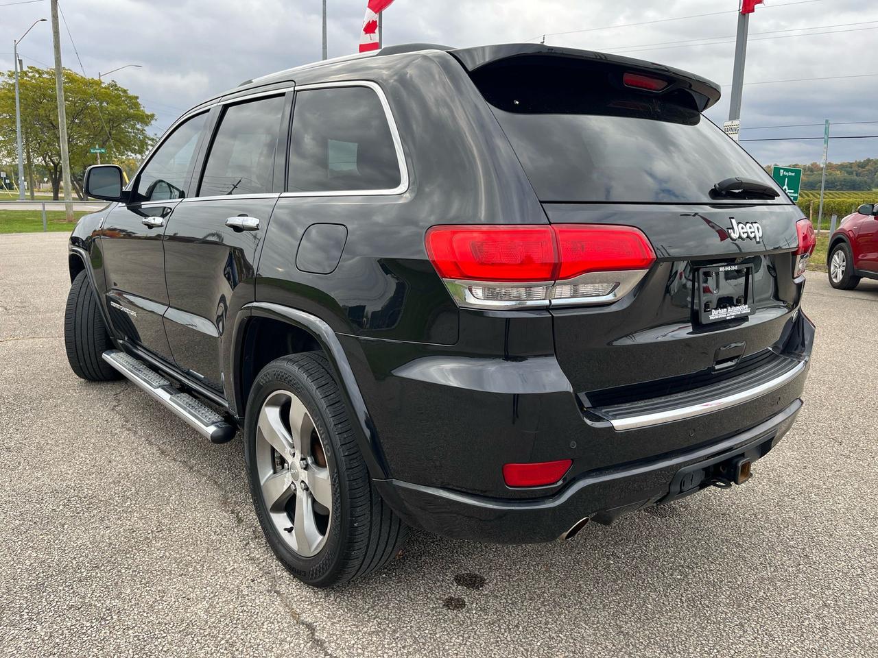 2014 Jeep Grand Cherokee Overland Photo