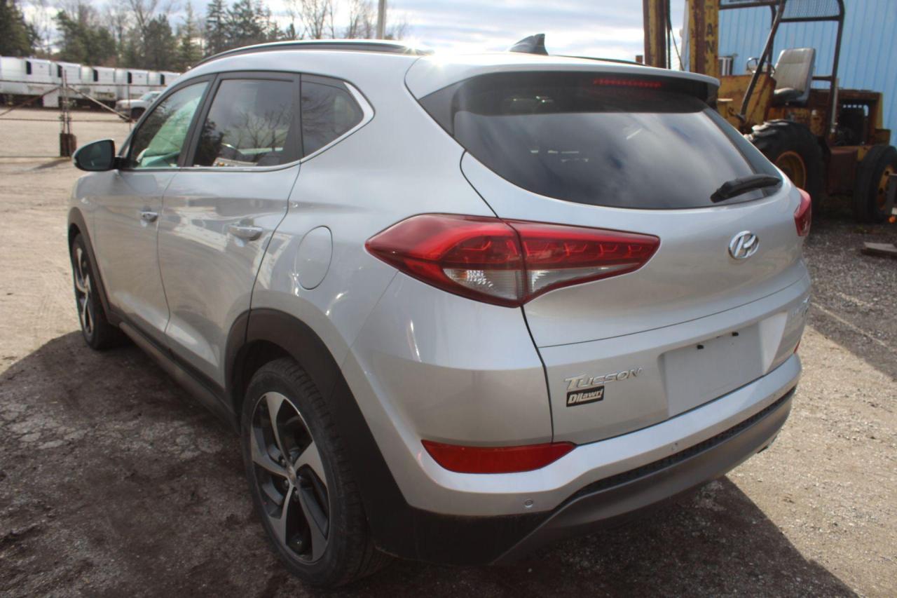 2016 Hyundai Tucson  Photo3