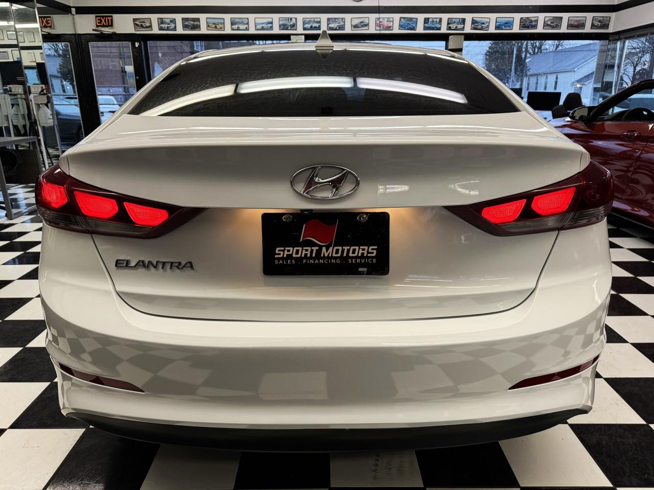2018 Hyundai Elantra GL SE+Roof+ApplePlay+Blind Spot+CLEAN CARFAX - Photo #3