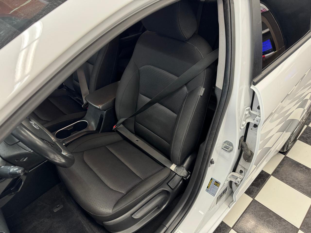 2018 Hyundai Elantra GL SE+Roof+ApplePlay+Blind Spot+CLEAN CARFAX Photo80