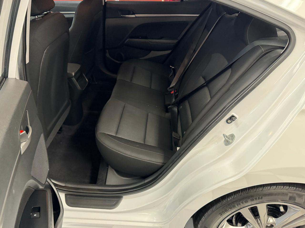 2018 Hyundai Elantra GL SE+Roof+ApplePlay+Blind Spot+CLEAN CARFAX Photo84