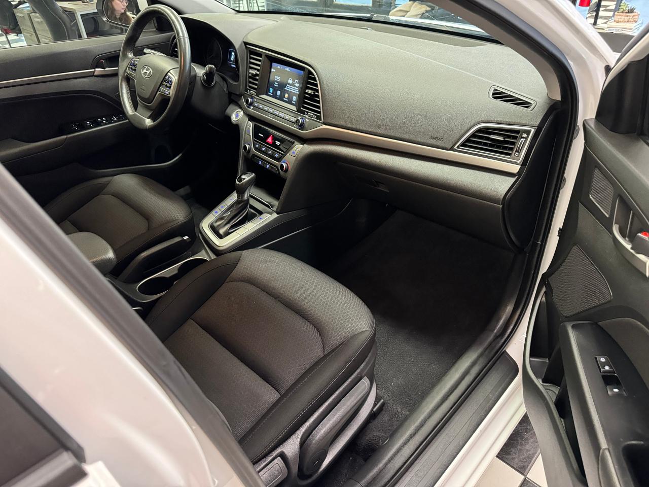 2018 Hyundai Elantra GL SE+Roof+ApplePlay+Blind Spot+CLEAN CARFAX Photo81