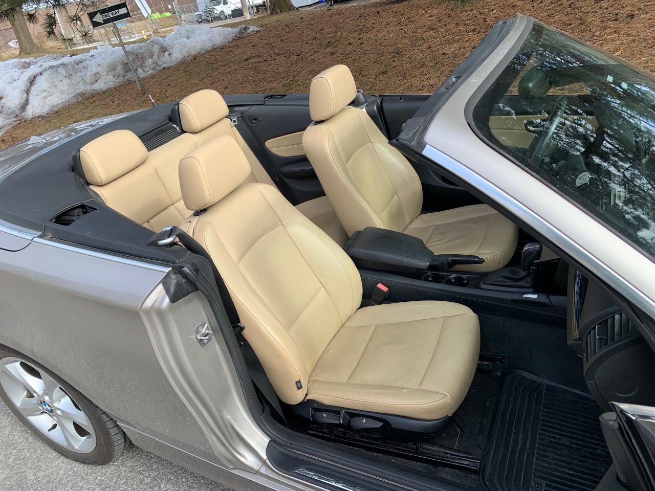 2011 BMW 1 Series 128i CONVERTIBLE-CABRIOLET-ONLY 109K KMS!! Photo4