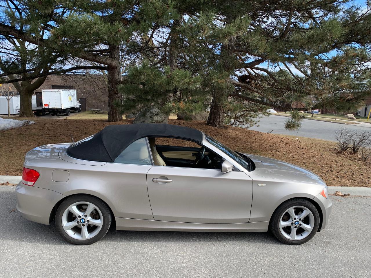 2011 BMW 1 Series 128i CONVERTIBLE-CABRIOLET-ONLY 109K KMS!! Photo2