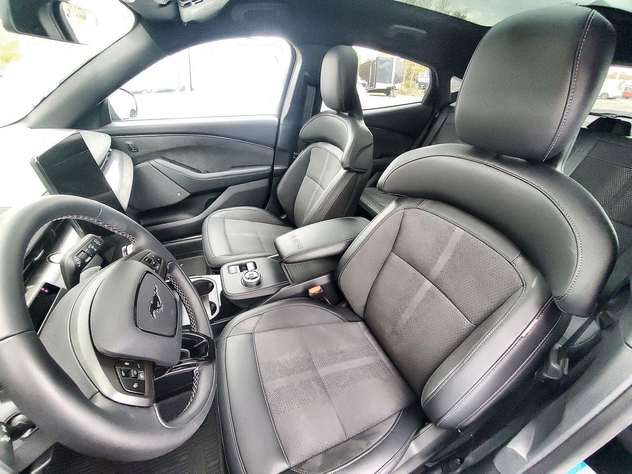 2022 Ford Mustang Mach-E GT Performance Edition AWD ELECTRIC, LEATHER HEATED SEATS, HEATED STEERING WHEEL, MOONROOF, SIRIUS XM, 360 BACK UP CAMERA! Photo