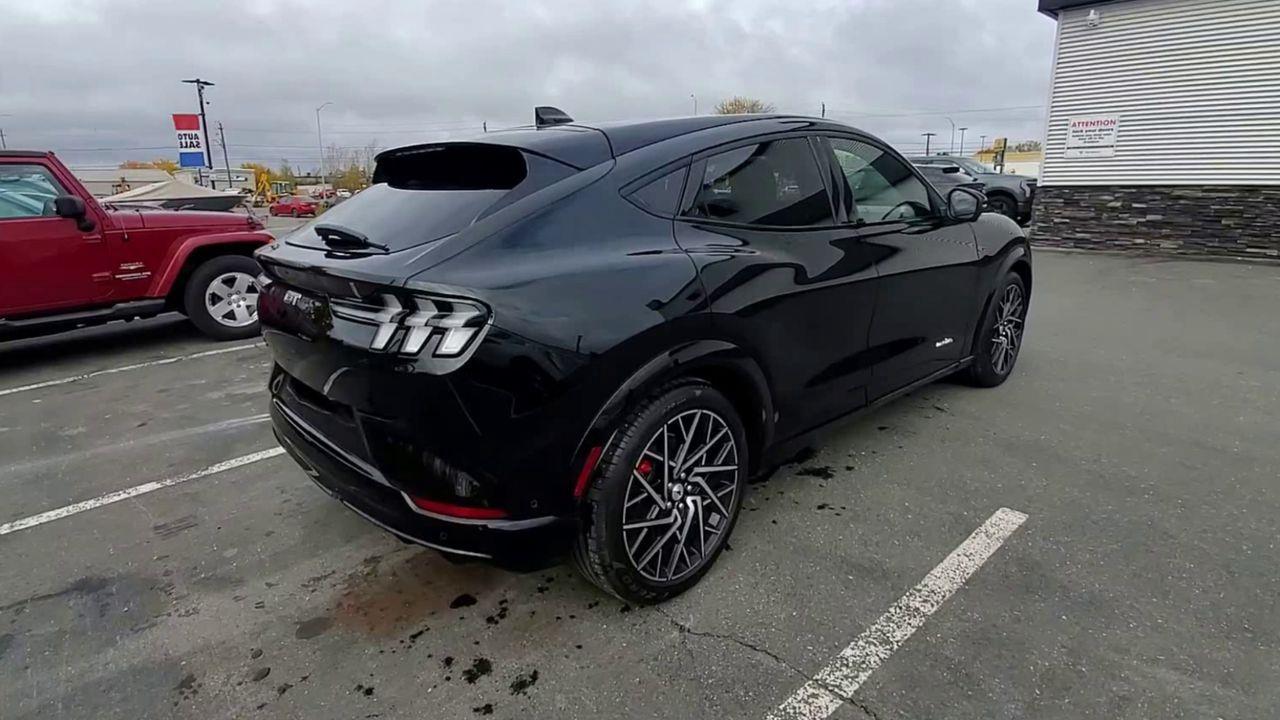 2022 Ford Mustang Mach-E GT Performance Edition AWD ELECTRIC, LEATHER HEATED SEATS, HEATED STEERING WHEEL, MOONROOF, SIRIUS XM, 360 BACK UP CAMERA! Photo3