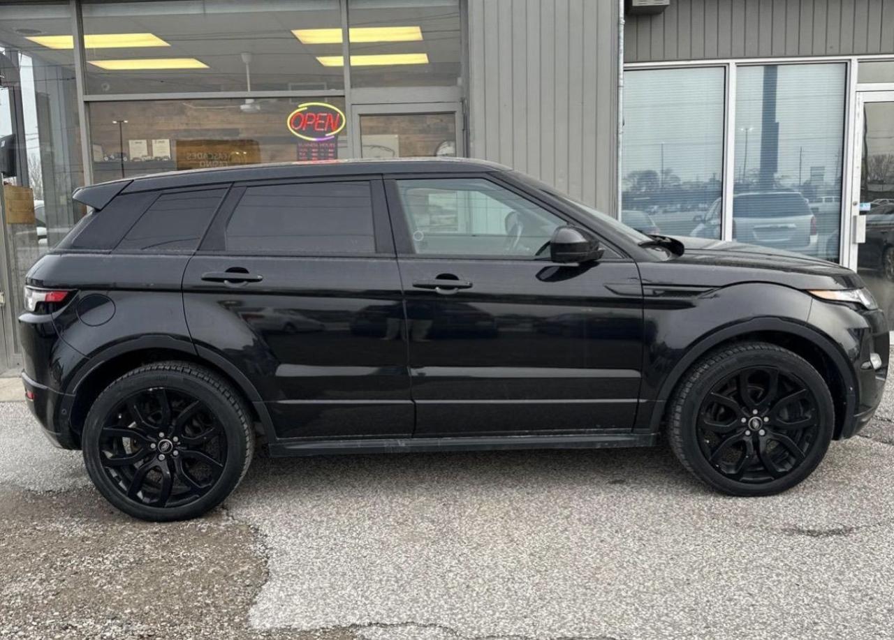 2015 Land Rover Range Rover Evoque Dynamic Photo2