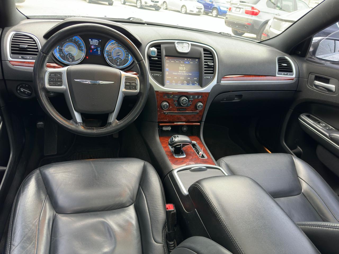 2012 Chrysler 300 LIMITED Photo
