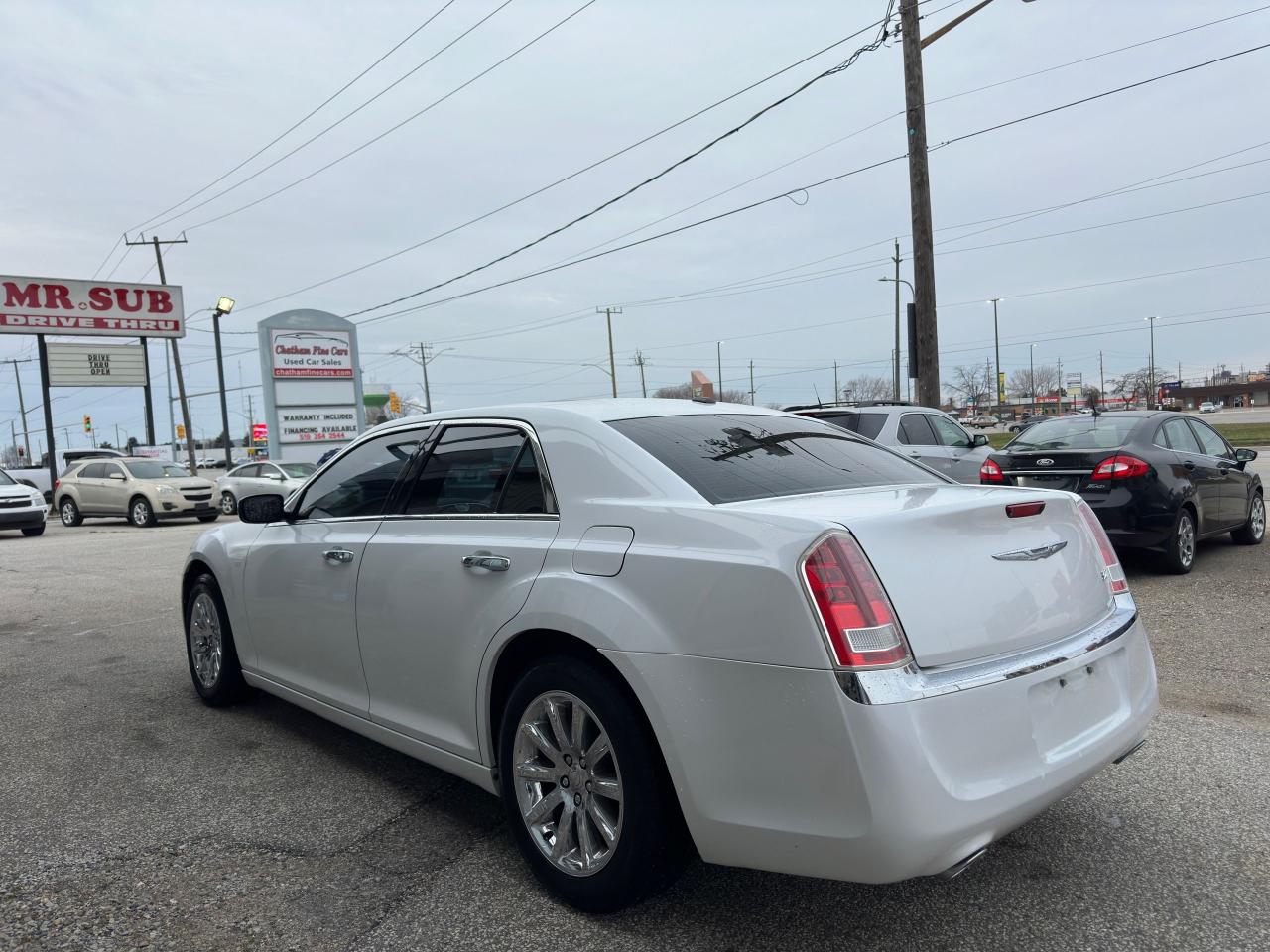 2012 Chrysler 300 LIMITED Photo2