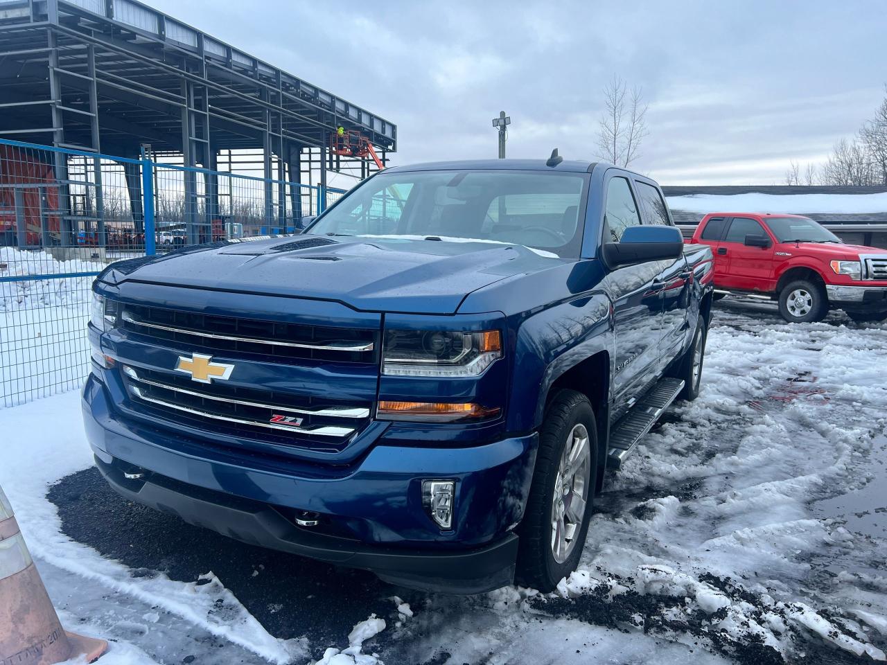 2018 Chevrolet Silverado 1500 LT - Photo #3