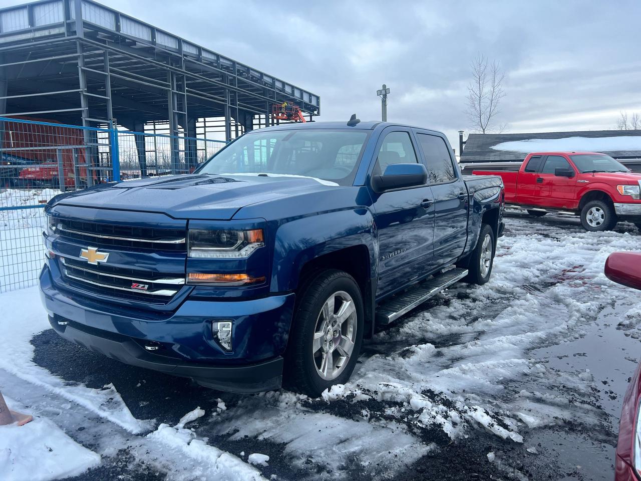 2018 Chevrolet Silverado 1500 LT - Photo #4