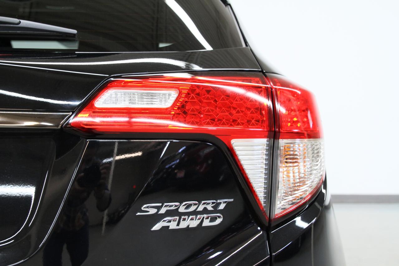 2021 Honda HR-V SPORT | AWD | Sunroof | ACC | LaneDep | CarPlay
