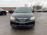 2014 Chrysler Town & Country AS is Photo14