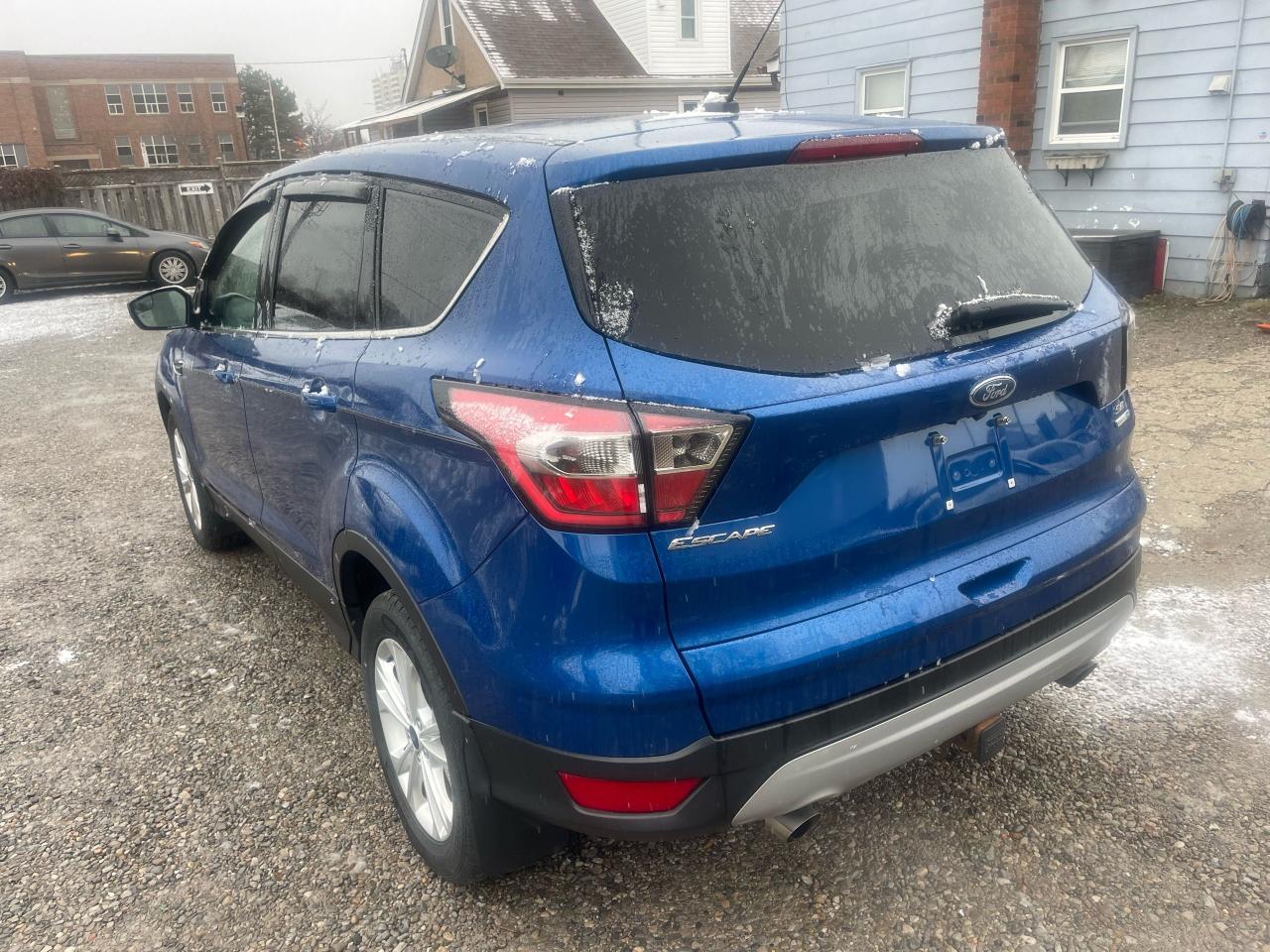 2017 Ford Escape SE - Photo #5