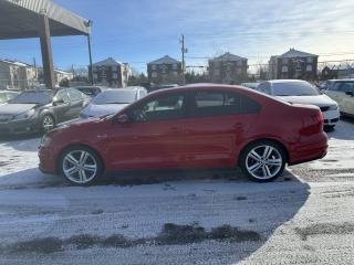 2017 Volkswagen Jetta 4dr 2.0 TSI Man GLI Autobahn - Photo #4