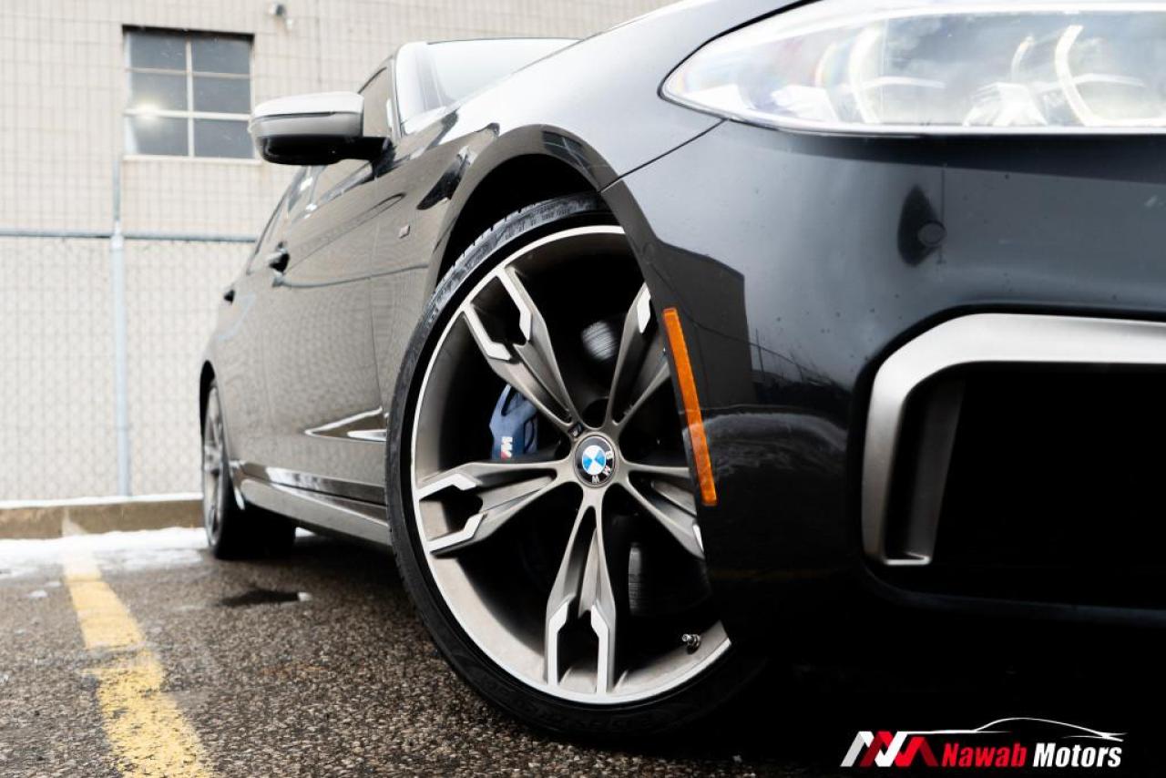 2018 BMW 5 Series M550i|XDRIVE|440+ HP|SUNROOF|AMBIENT LIGHTS|CARPLAY|ALLOYS Photo3
