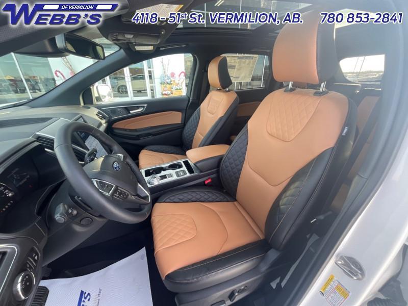 2024 Ford Edge Titanium Photo5